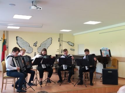FESTIVALIS  „PASAULIO MUZIKA: RITMŲ PALETĖ“