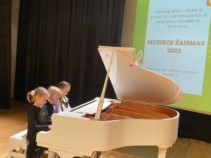 FESTIVALIS ,,MUZIKOS ŽAISMAS”