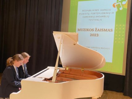 FESTIVALIS ,,MUZIKOS ŽAISMAS”