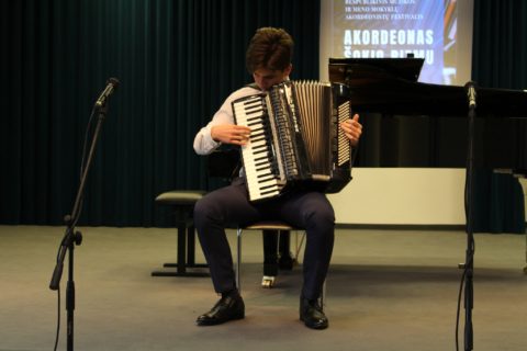 FESTIVALIS „AKORDEONAS ŠOKIO RITMU“