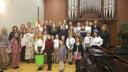 FESTIVALIS „LIETUVIŠKOS MUZIKOS AKIMIRKOS“