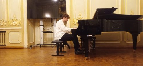 JAUNŲJŲ PIANISTŲ IŠ DANIJOS KONCERTAS