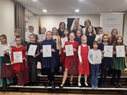 KONKURSAS „W. GILLOCKO PASAŽAI”