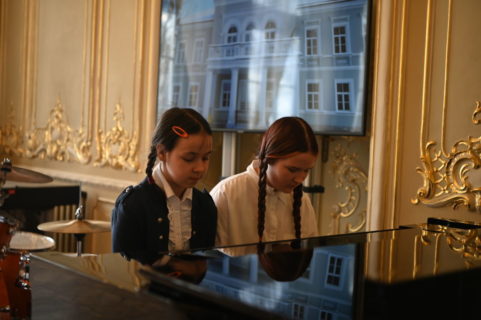 RAJONINIS ANSAMBLIŲ FESTIVALIS „MUZIKUOJAME KARTU 2025“