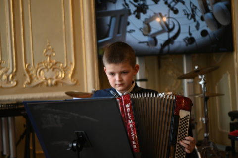 RAJONINIS ANSAMBLIŲ FESTIVALIS „MUZIKUOJAME KARTU 2025“