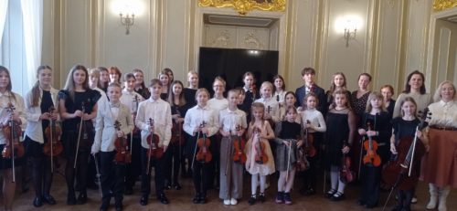 EDUKACINĖ POPIETĖ STYGINIŲ INSTRUMENTŲ MOKINIAMS